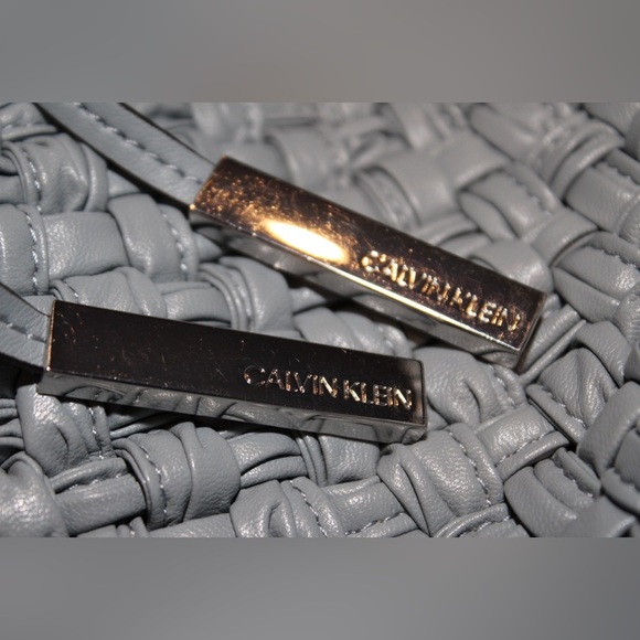 Calvin Klein Naomi Woven Tote Bag Summer Bag - Picture 7 of 7